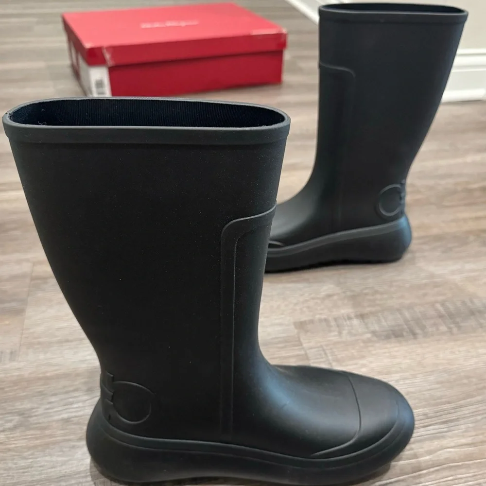 Salvatore Ferragamo Gancini Logo Rubber Rainboots